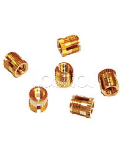 Втулка забивная с внутренней резьбой M6 (10 шт/уп) DKC 501007 в Прокопьевске Крепеж: Дюбели, шурупы, саморезы Pintop.ru