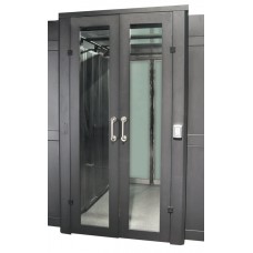 Дверь коридора развижная механические 1200 мм для шкафов LANMASTER DCS 42U, стекло, без замка LANMASTER LAN-DC-SDRM-42Ux12