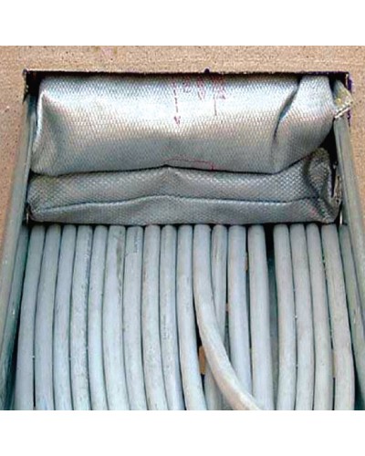 Подушка огнестойкая 120х100х25 DKC DB1801 в Прокопьевске Аксессуары для огнетушителей Pintop.ru