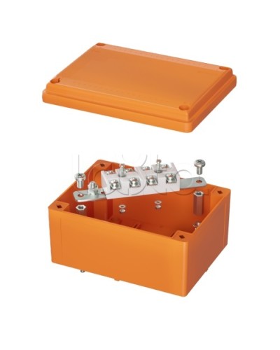 Коробка пластиковая FS с гладкими стенками и клеммниками IP56,150х110х70мм DKC (FSK20410) в Прокопьевске Распределительные коробки Pintop.ru