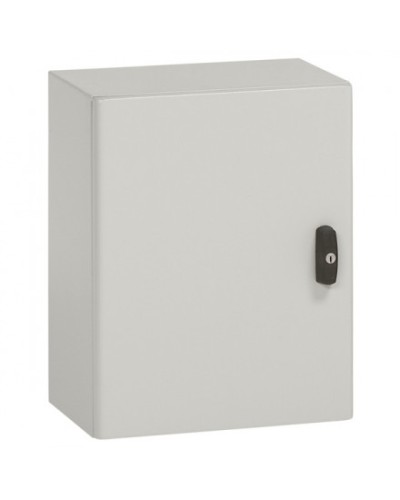 Щит навесной Legrand 035509 в Прокопьевске Щиты электрические Pintop.ru