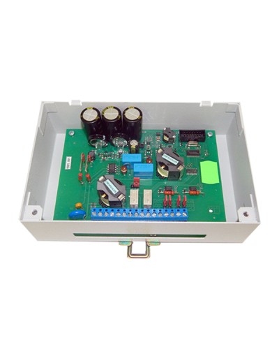 Блок распределения управления и сопряжения Тромбон БРУ-М15Д в Прокопьевске Системы оповещения и управления эвакуацией Pintop.ru